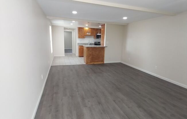 1 bed, 1 bath, 672 sqft, $1,995