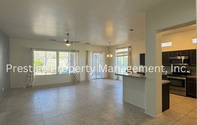 Gorgeous 55+ community home located in Heritage Highlands at Dove Mountain!!!