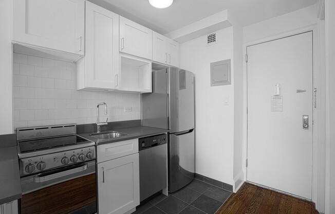 Studio, 1 bath, $3,400, Unit 1512