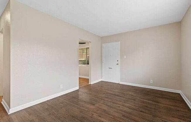 1 bed, 1 bath, 600 sqft, $1,475, Unit 702 MC