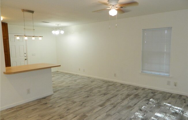 SUPER CONDITION! 290-183 AREA