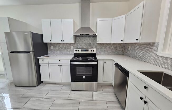 Beautiful 3BR/2BA Custom-Built Home with Fenced Yard & Large Deck
