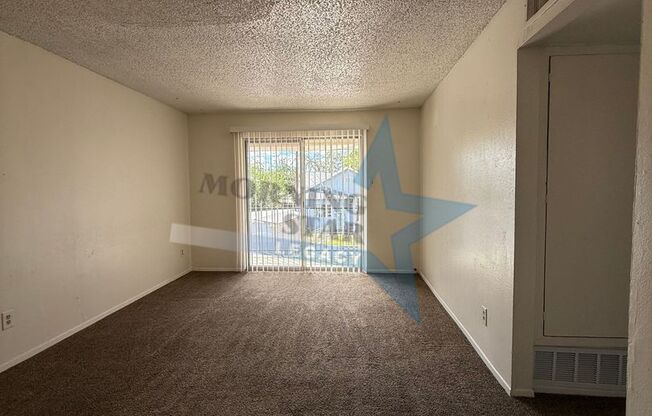 2 beds, 1 bath, 500 sqft, $800, Unit E09