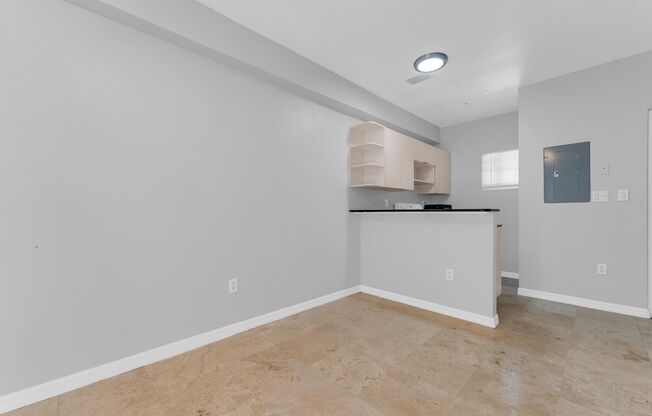 1 bed, 1.5 baths, 693 sqft, $1,950, Unit 208