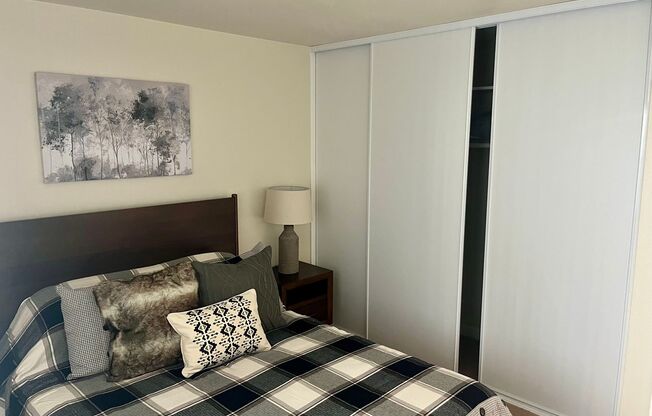 2 beds, 2 baths, 950 sqft, $4,000, Unit 509