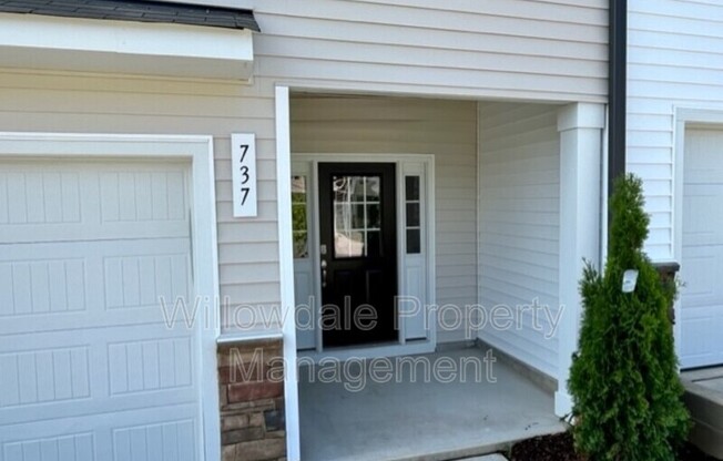 737 RDG CLIFF LN