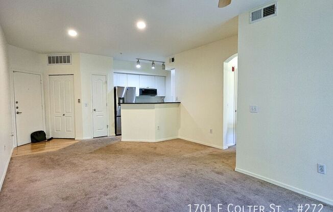 1701 E Colter St