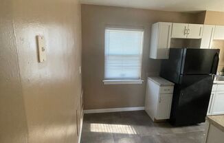 2 beds, 1 bath, $950