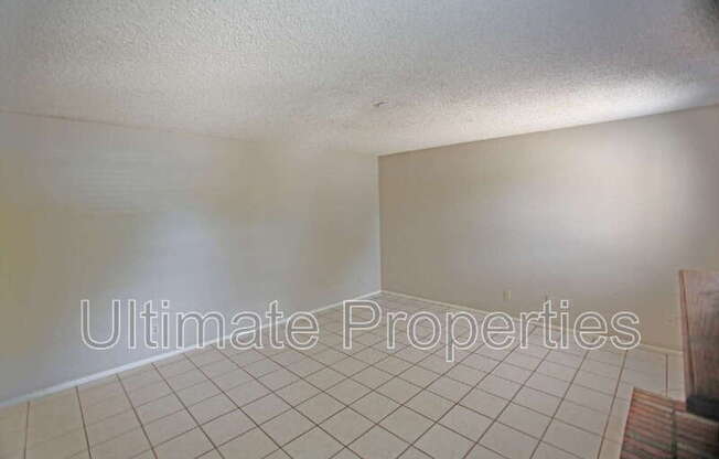 2808 W ORANGEWOOD AVE