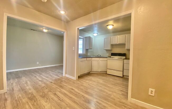 3 beds, 1 bath, $1,025