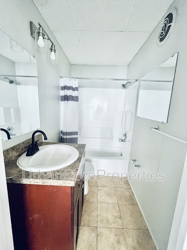 216 5 AVE N