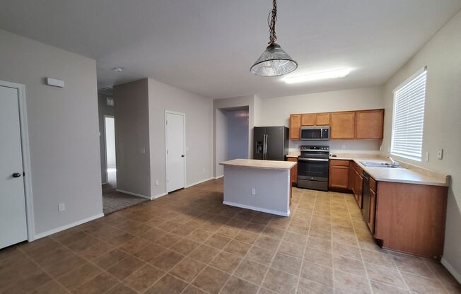 3 beds, 2 baths, $1,850