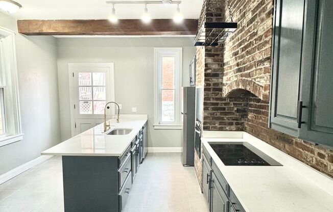 renovated 4 bedroom and 2 bathroom townhouse