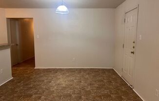 3 beds, 2 baths, 1,140 sqft, $1,150, Unit B