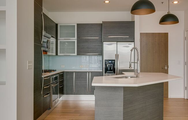 2 beds, 2.5 baths, $3,995, Unit Unit 809