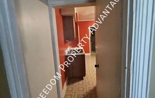 122 PARKER ST