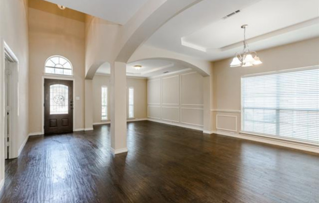 107 PINEDALE DR