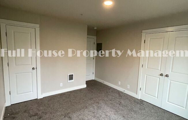 2 beds, 1 bath, 800 sqft, $1,295, Unit 104