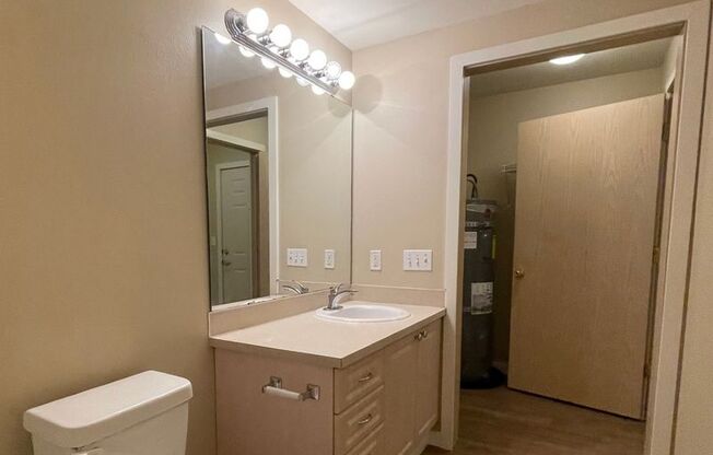 Studio, 1 bath, 413 sqft, $1,150, Unit 307