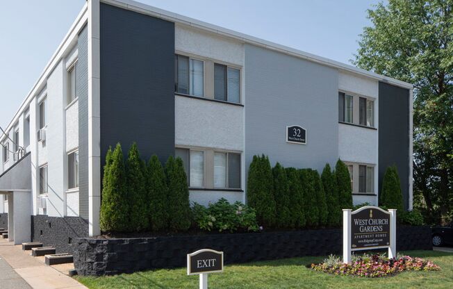 West Church Gardens: Virtual Directory, Cat & Dog Friendly, and Custom Closets