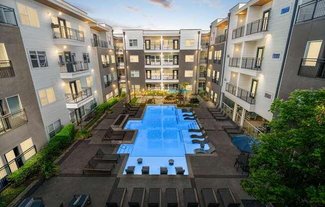 Apartments in Knox-Henderson, TX - Larq Henderson Resort-style pool area