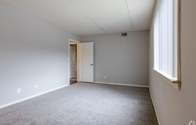 3 beds, 2 baths, 1,225 sqft, $2,725, Unit 111-301