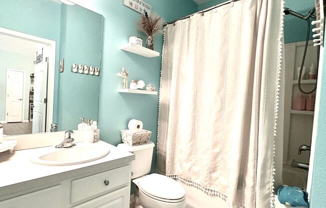 2 beds, 2 baths, $1,800