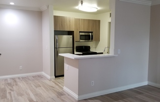 2 beds, 2 baths, 1,072 sqft, $3,095, Unit 7076 - 208