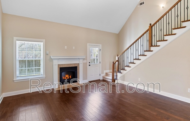 418 RILEY LN