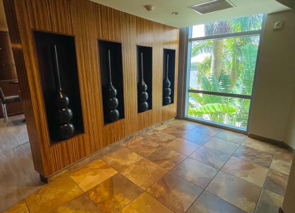 2 beds, 2 baths, 954 sqft, $2,500