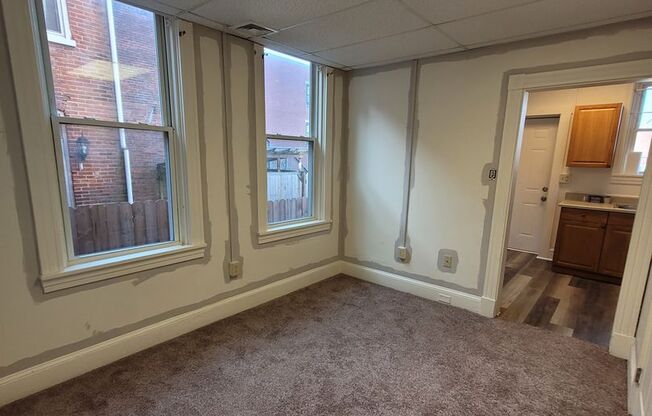 2 beds, 1 bath, $1,075, Unit 1