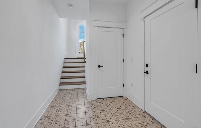 Modern Living in Wedgewood Houston