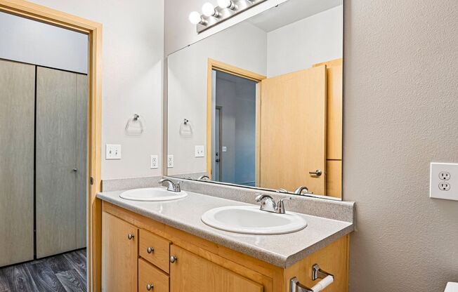 1 bed, 1 bath, 728 sqft, $1,675, Unit D203