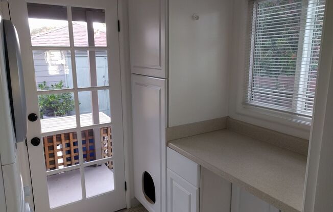 2 beds, 1 bath, $3,500