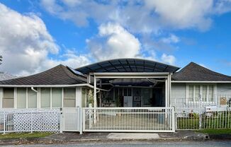 Remodeled studio residence with a panoramic view (Lower Manoa)