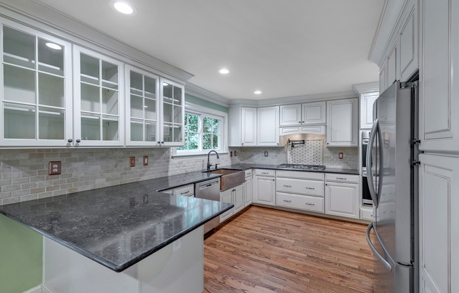 1427 MCLEAN MEWS CT