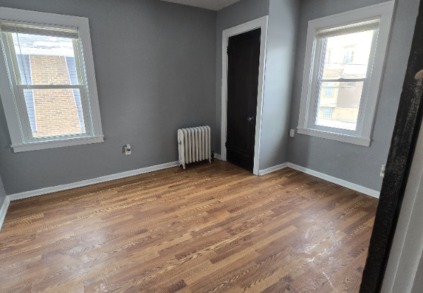 327 RUSTIC AVE