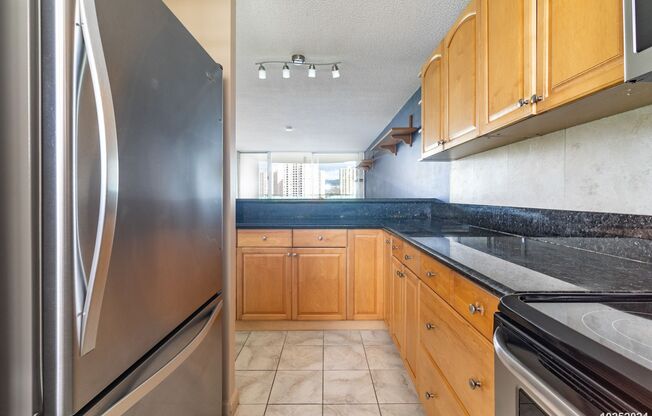 2 beds, 2 baths, $2,475, Unit Unit 506