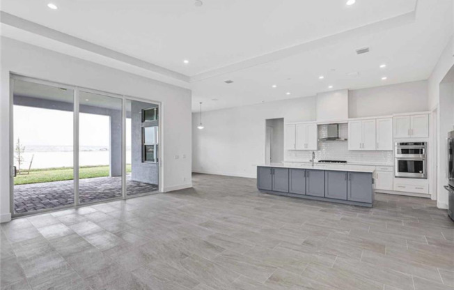 9073 WISTERIA WAY