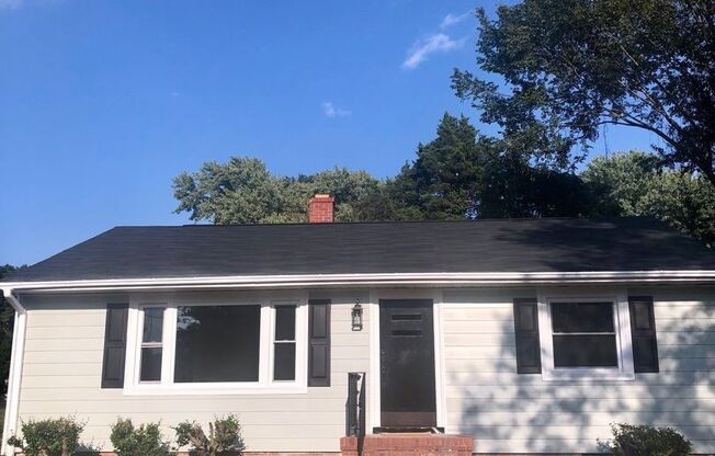 Adorable 2 Bedroom Home in Chamberlayne Available August 15th!