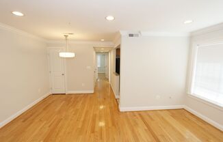 2 beds, 1 bath, 850 sqft, $2,100, Unit 1903-#104