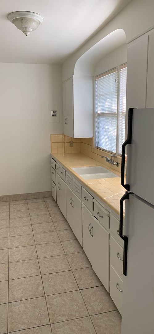 258e10th - RKW