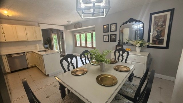 3896 WILLOW RDG CT