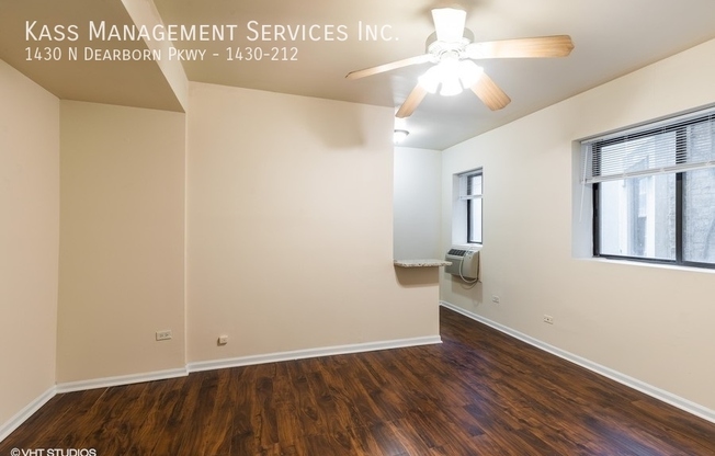 1430 N DEARBORN PKWY