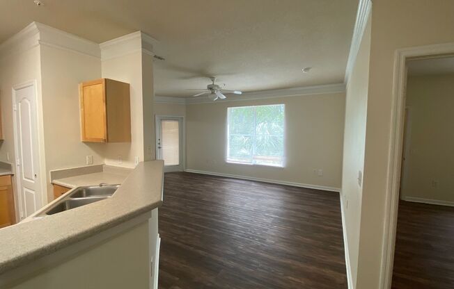 2 beds, 2 baths, $1,700