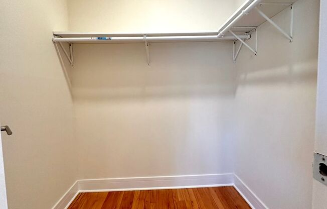 1 bed, 1 bath, 650 sqft, $1,600, Unit 6954-309