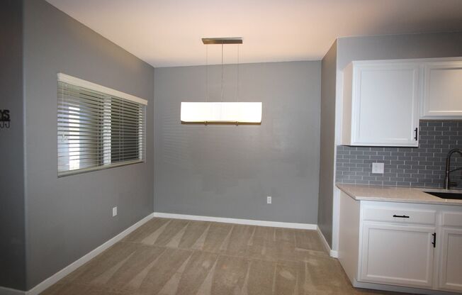 Light & Bright 2 bedroom 2 bathroom condo available now - MOVE IN SPECIAL