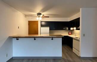 Welcome to Ridge Manor