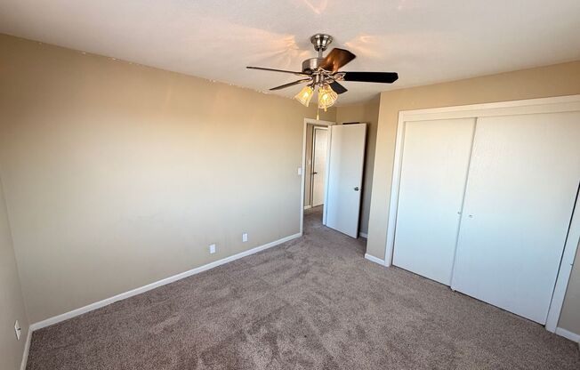 3 beds, 3 baths, 1,450 sqft, $1,620, Unit 1501-13