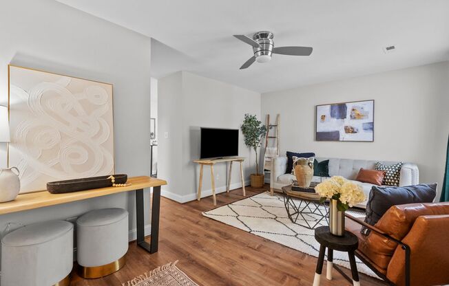 Spacious 1 Bed, 1 Bath apartment near Duke Campus and Hospital - Renovated & Pet Friendly!